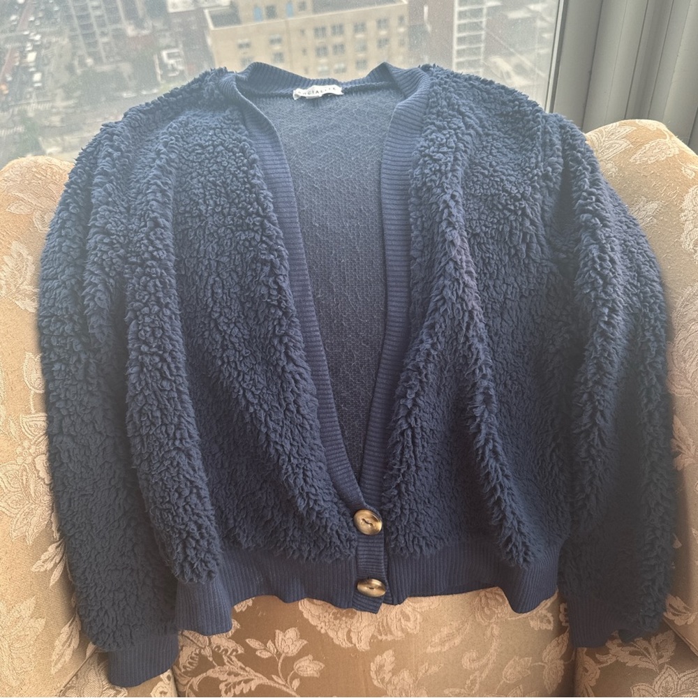 Amazing navy blue fleece sweater!!